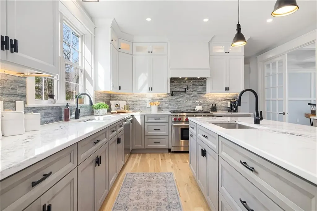 35 Beech Crest Road East Greenwich RI 02818