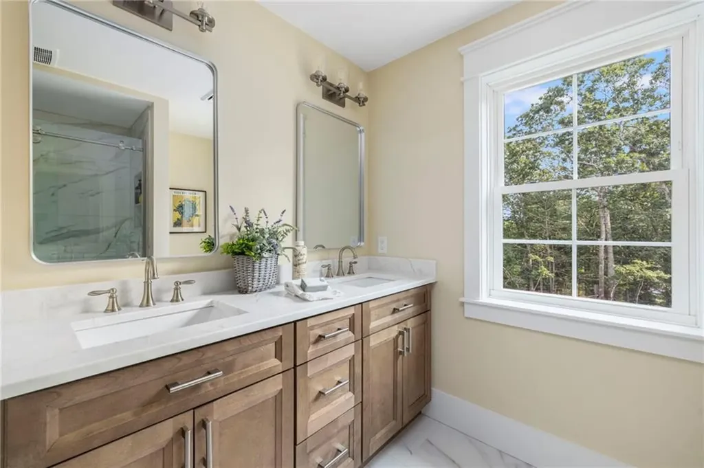 35 Beech Crest Road East Greenwich RI 02818