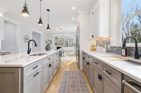 35 Beech Crest Road East Greenwich RI 02818