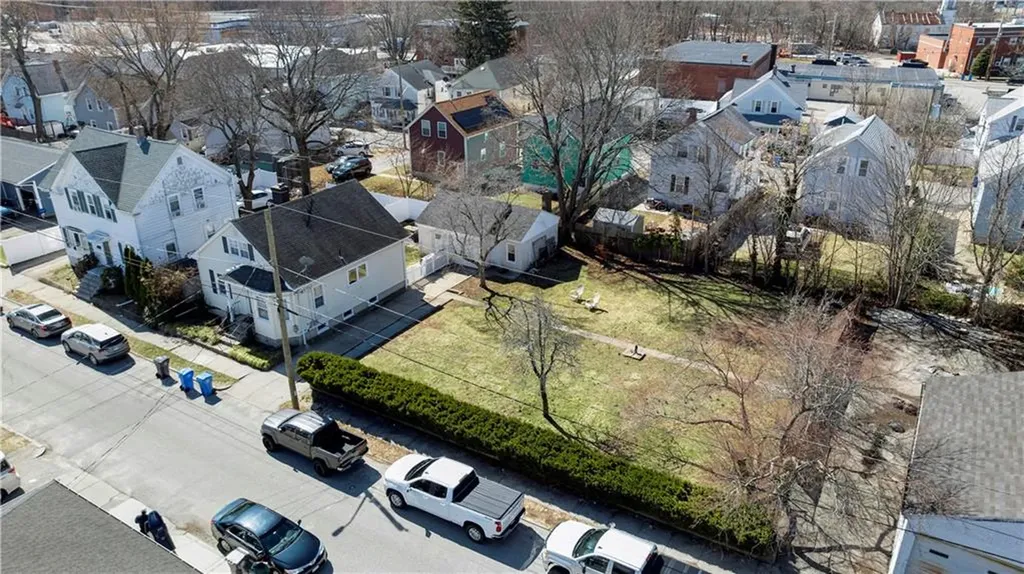 42 Victoria Avenue Cranston RI 02920