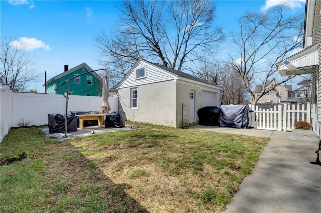 42 Victoria Avenue Cranston RI 02920