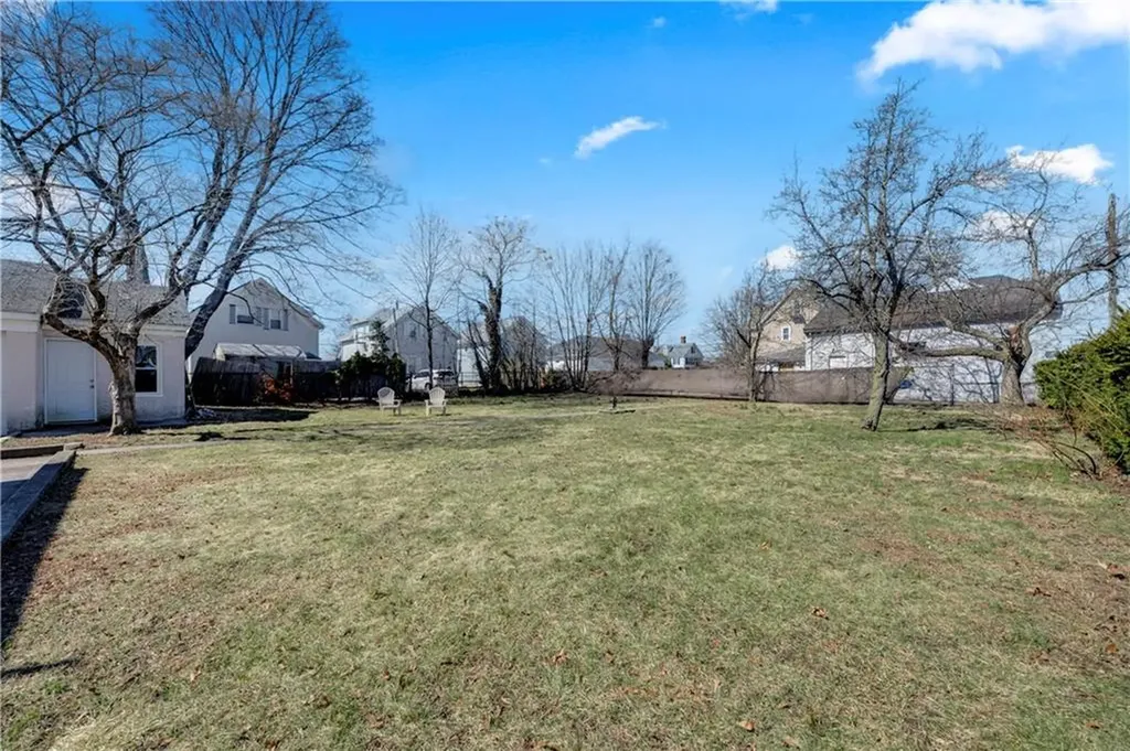 42 Victoria Avenue Cranston RI 02920
