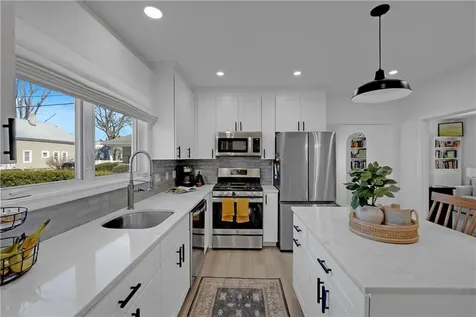 42 Victoria Avenue Cranston RI 02920