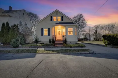 42 Victoria Avenue Cranston RI 02920