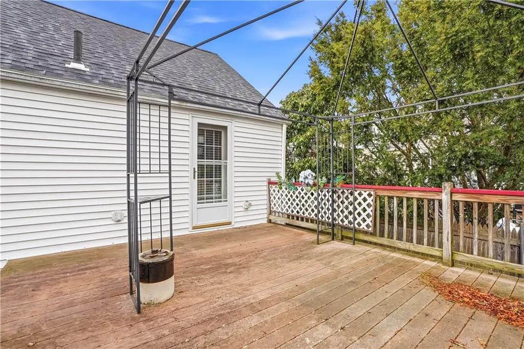 26 Pembroke Avenue Pawtucket RI 02860