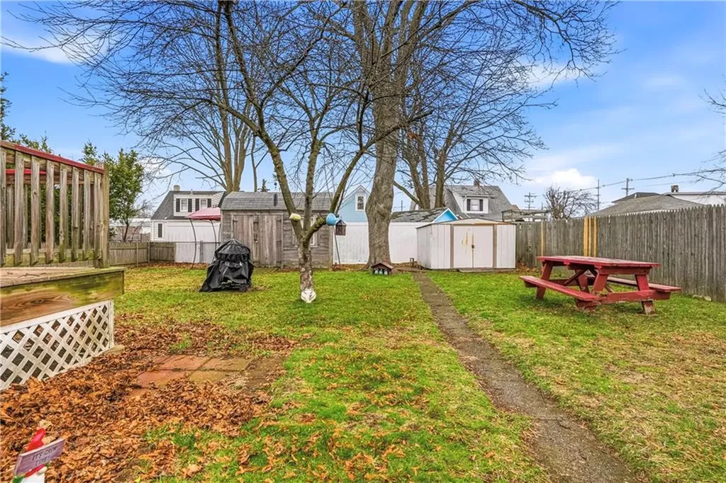 26 Pembroke Avenue Pawtucket RI 02860