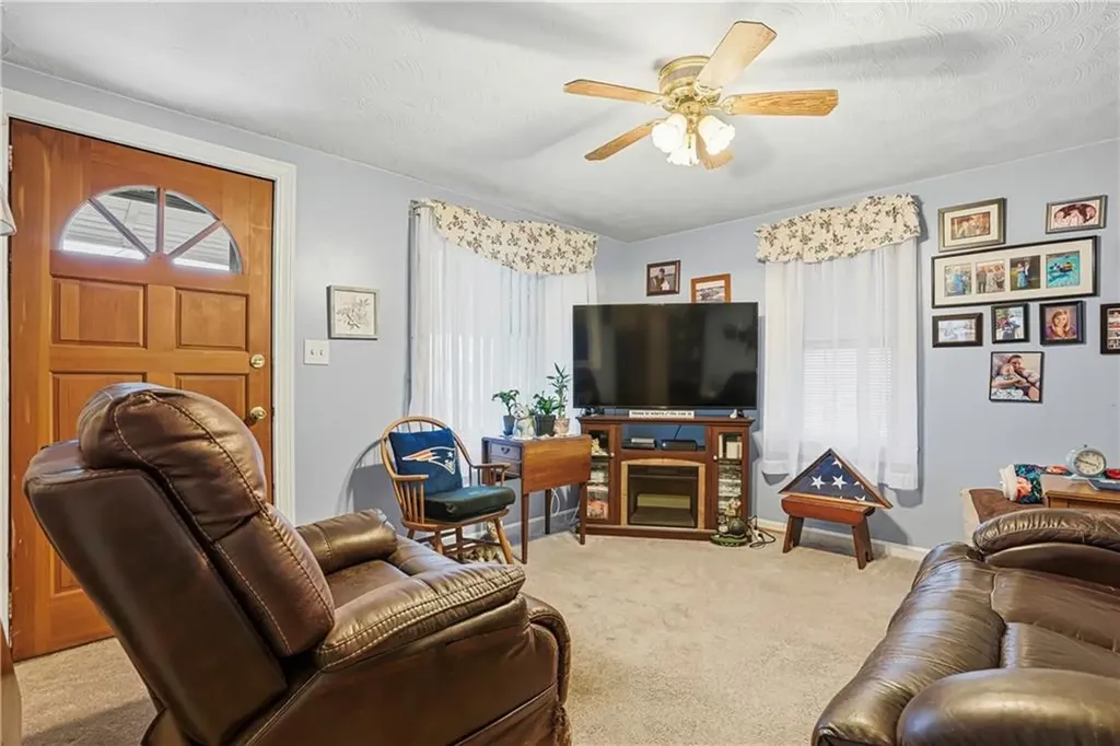 26 Pembroke Avenue Pawtucket RI 02860
