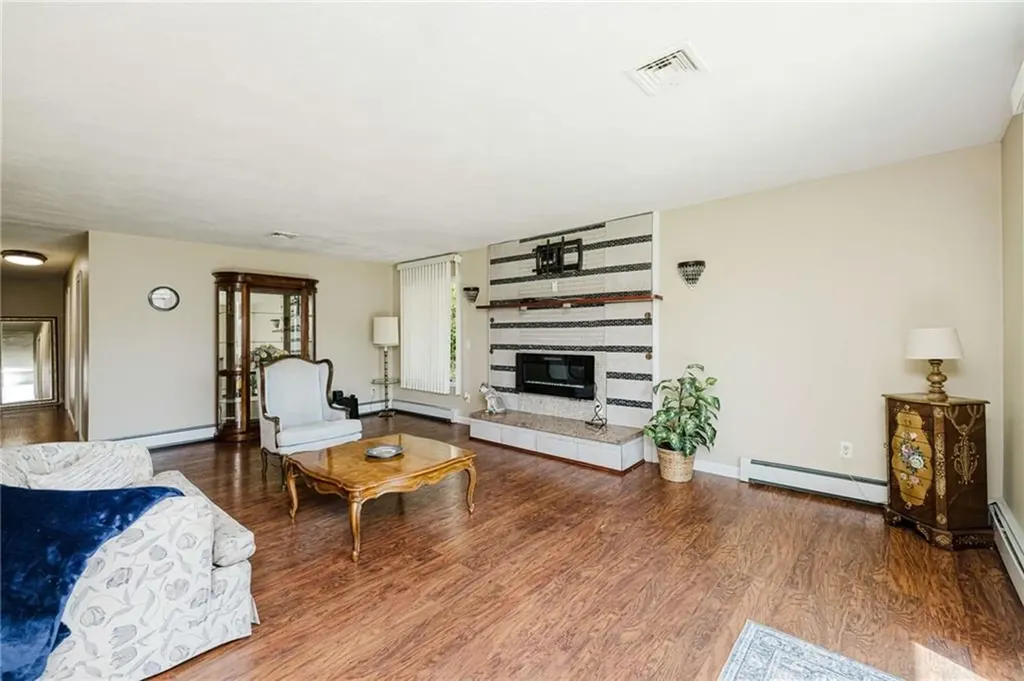 34 Cherry Hill Road Johnston RI 02919