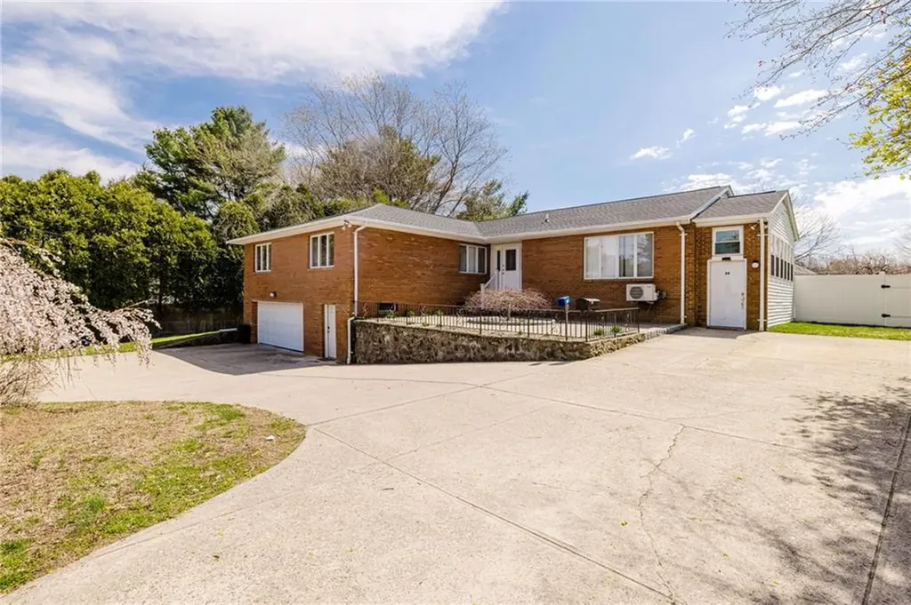34 Cherry Hill Road Johnston RI 02919