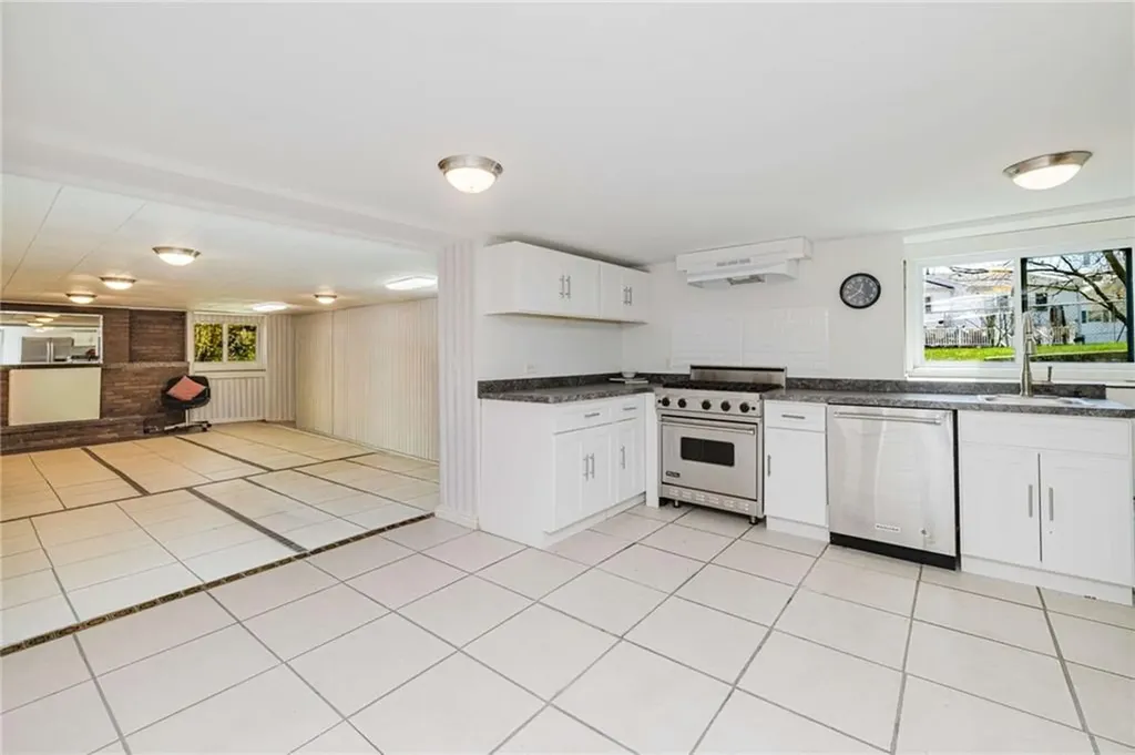 34 Cherry Hill Road Johnston RI 02919