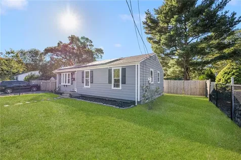 74 Stephens Avenue Warwick RI 02886