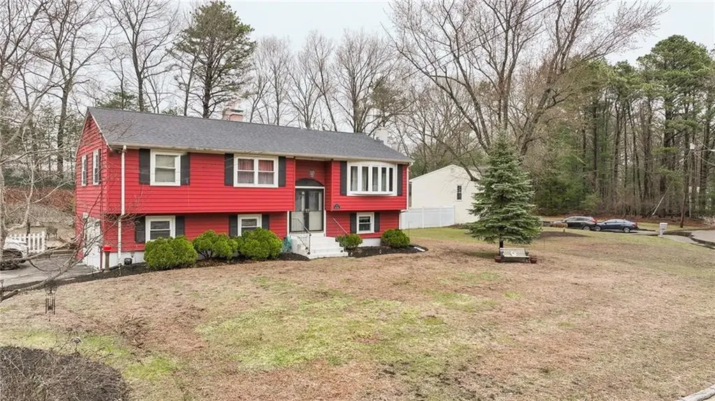 9 Finne Road Johnston RI 02919
