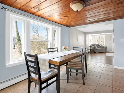 26 Anthony Street Warwick RI 02886