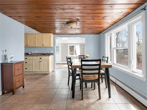 26 Anthony Street Warwick RI 02886