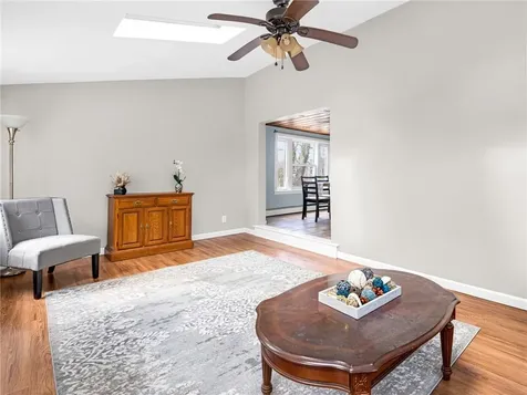 26 Anthony Street Warwick RI 02886