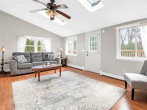 26 Anthony Street Warwick RI 02886