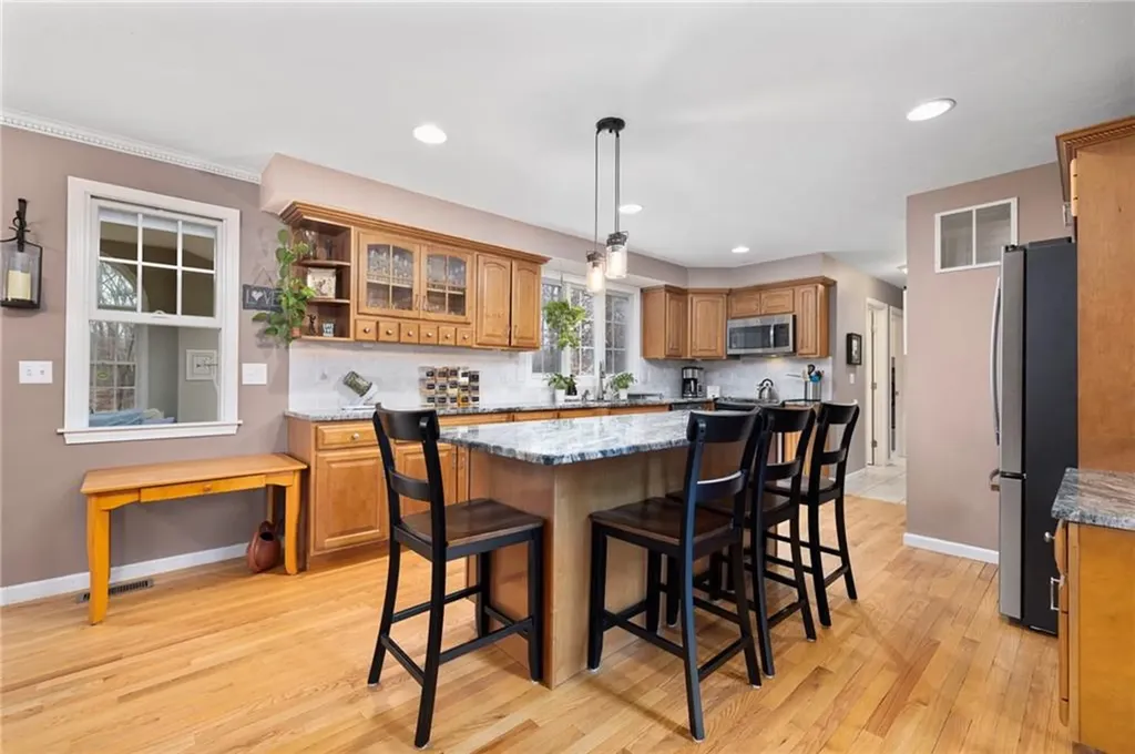 33 Old Meadow Lane Cumberland RI 02864