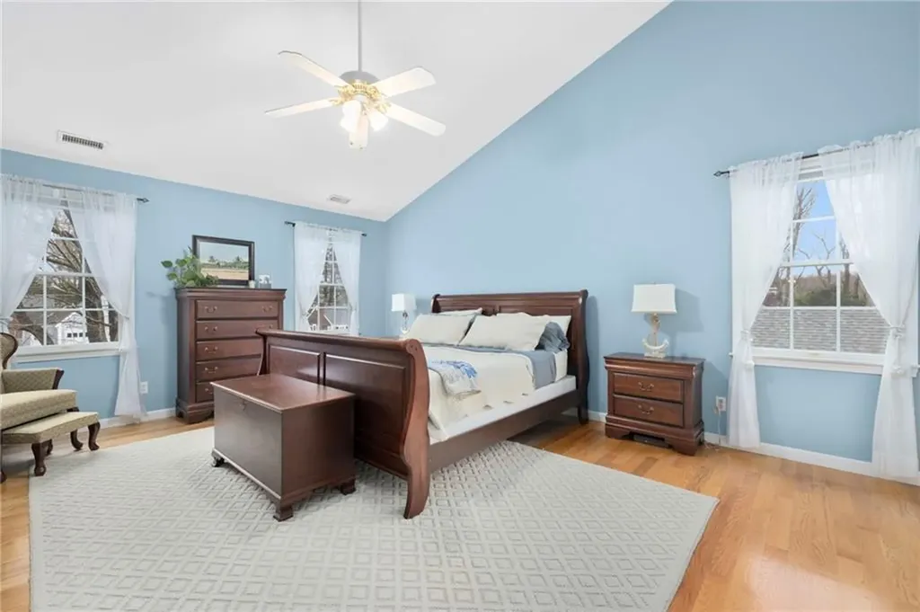 33 Old Meadow Lane Cumberland RI 02864