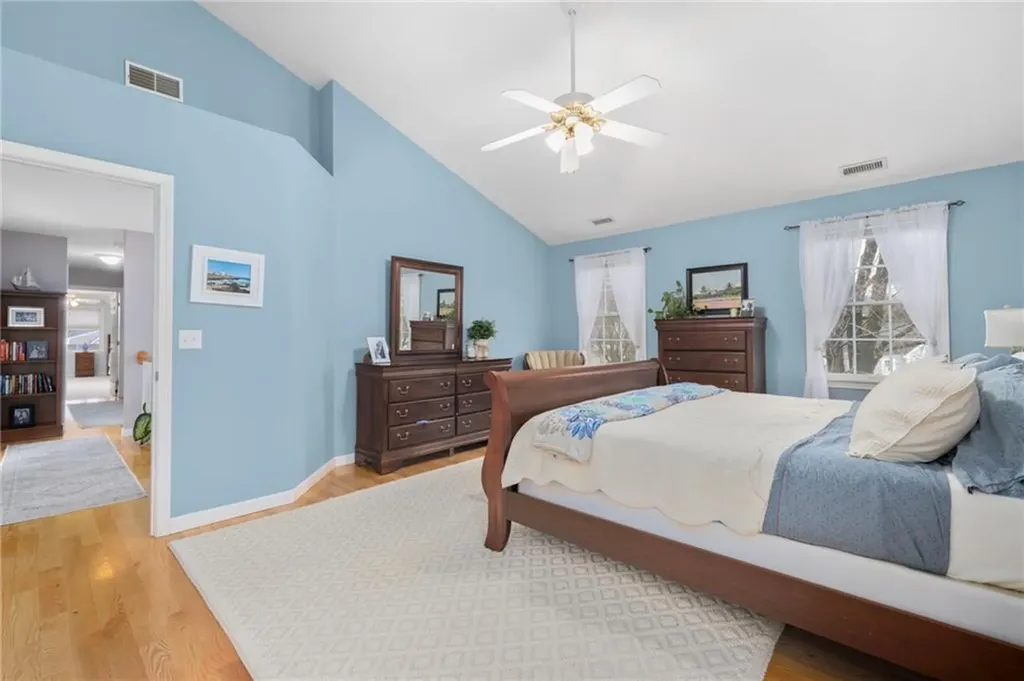 33 Old Meadow Lane Cumberland RI 02864