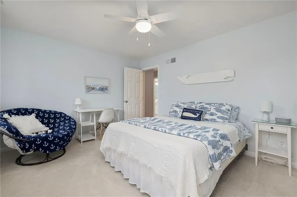 33 Old Meadow Lane Cumberland RI 02864