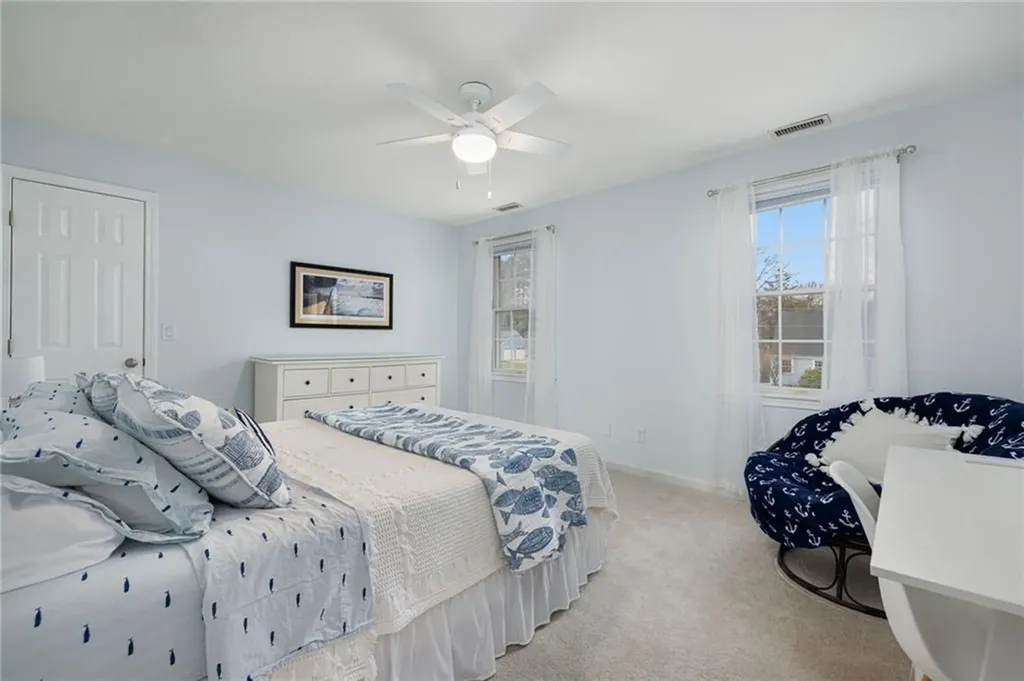 33 Old Meadow Lane Cumberland RI 02864
