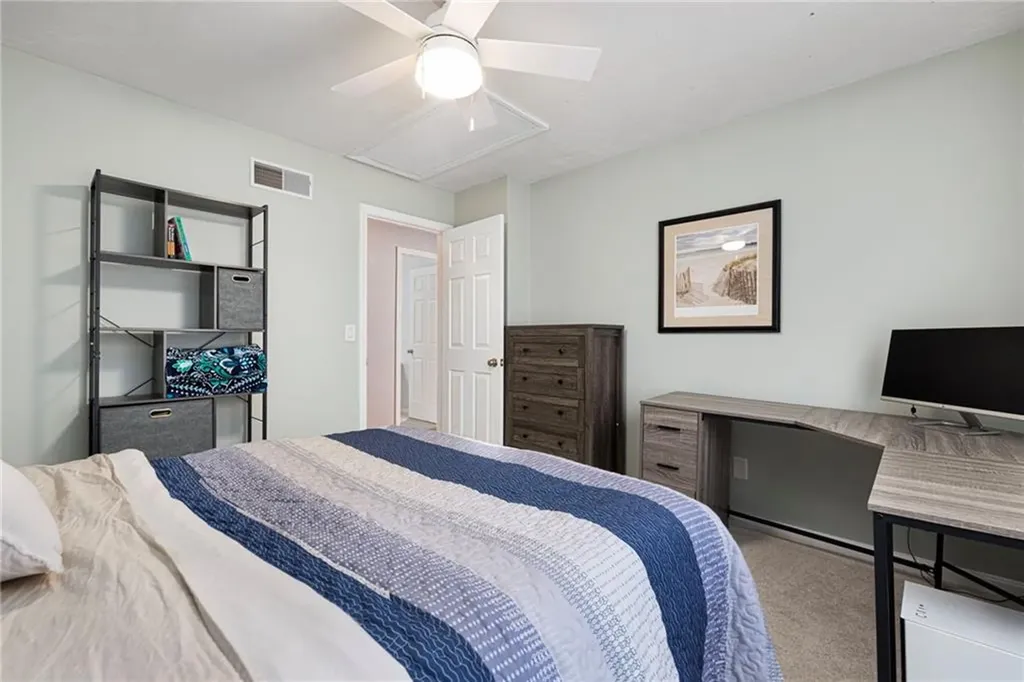 33 Old Meadow Lane Cumberland RI 02864