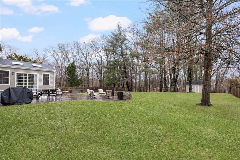 33 Old Meadow Lane Cumberland RI 02864