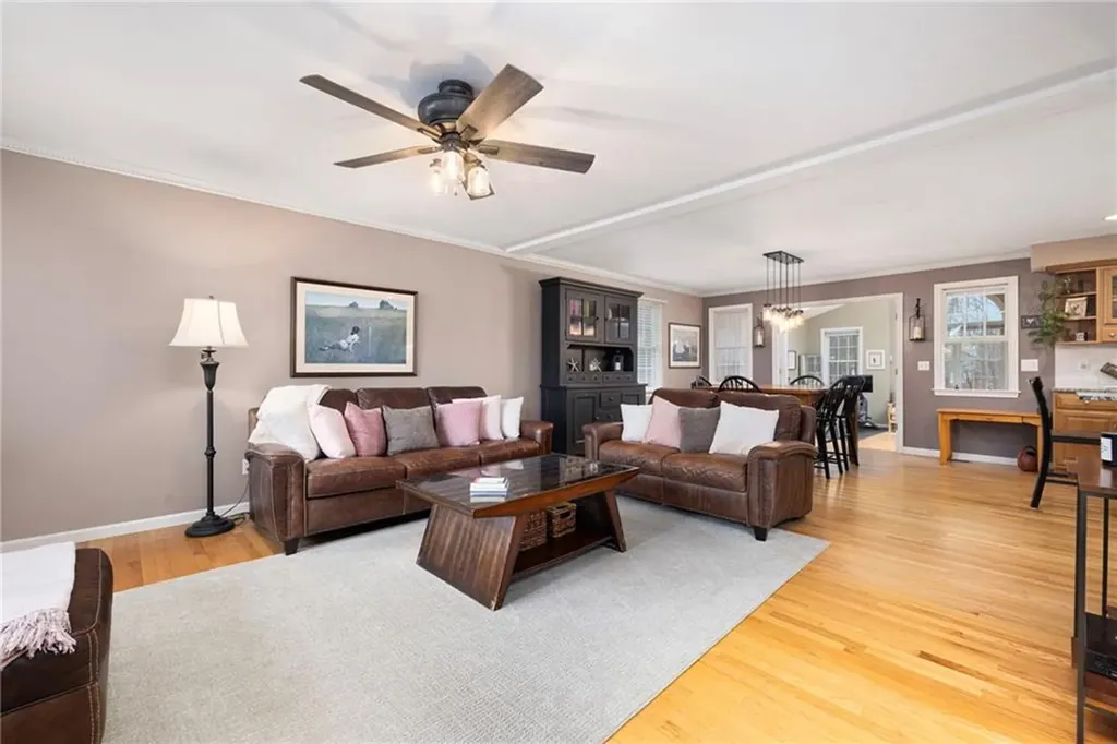 33 Old Meadow Lane Cumberland RI 02864
