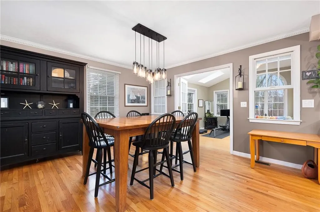 33 Old Meadow Lane Cumberland RI 02864