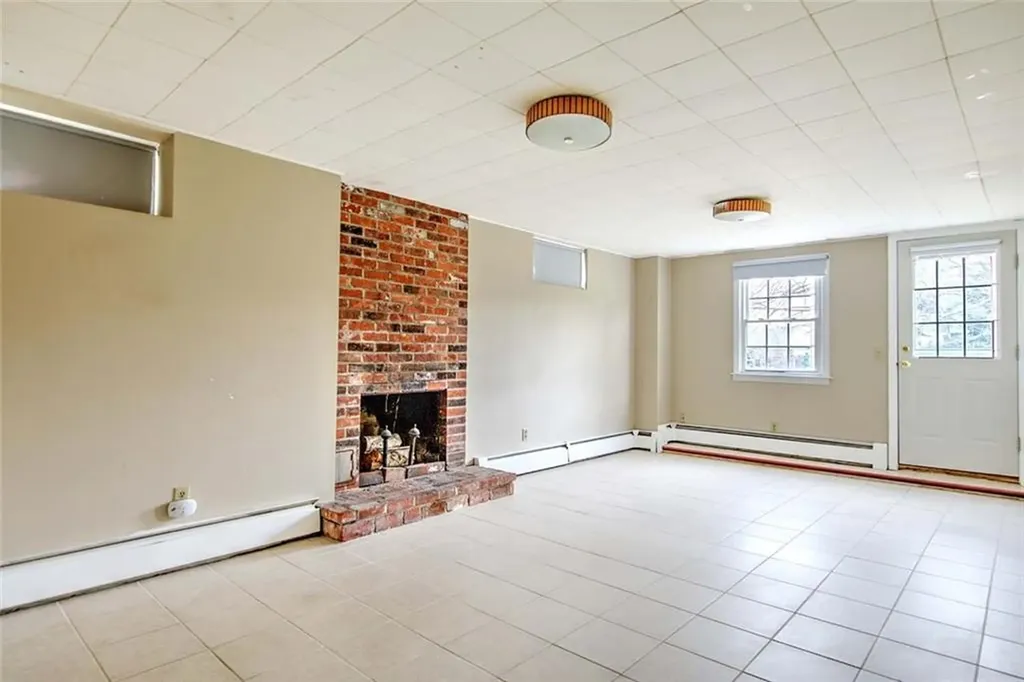 12 Whalen Drive Lincoln RI 02865