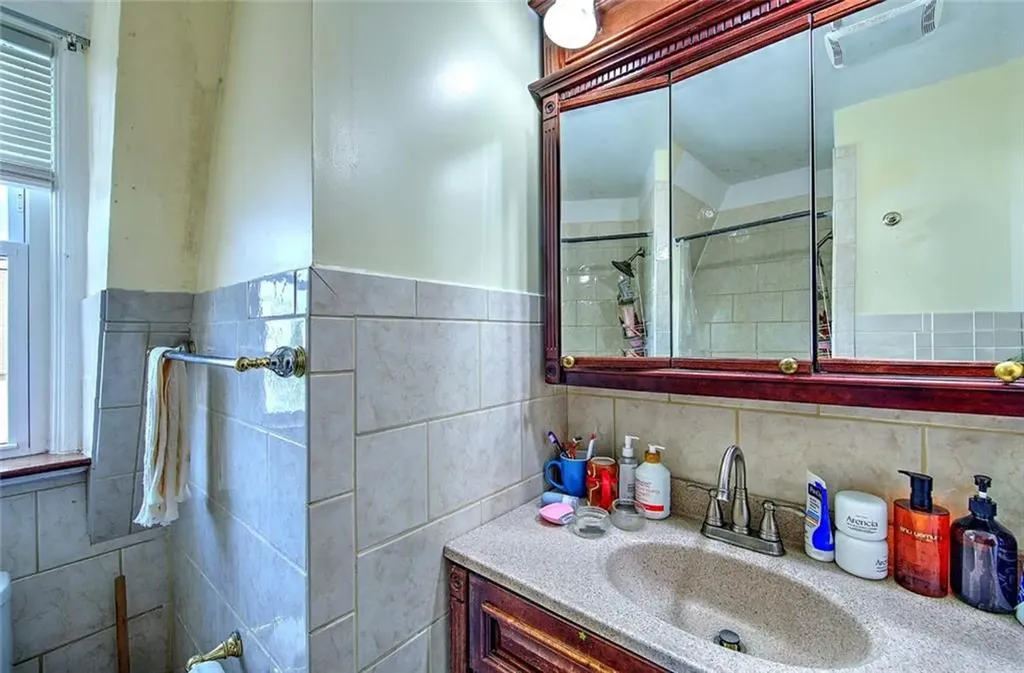 370 Thayer Street Providence RI 02906