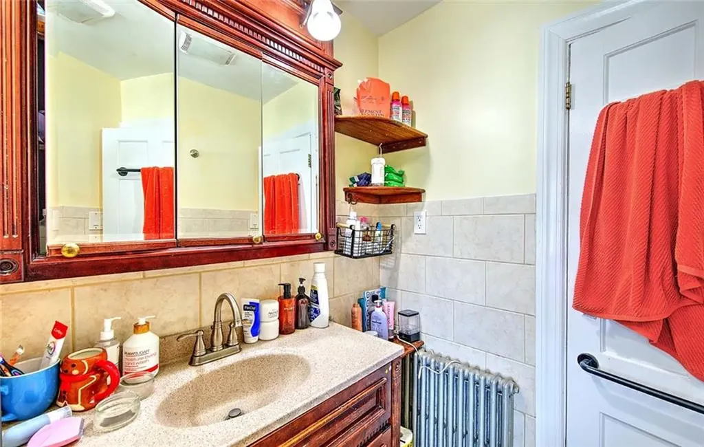 370 Thayer Street Providence RI 02906