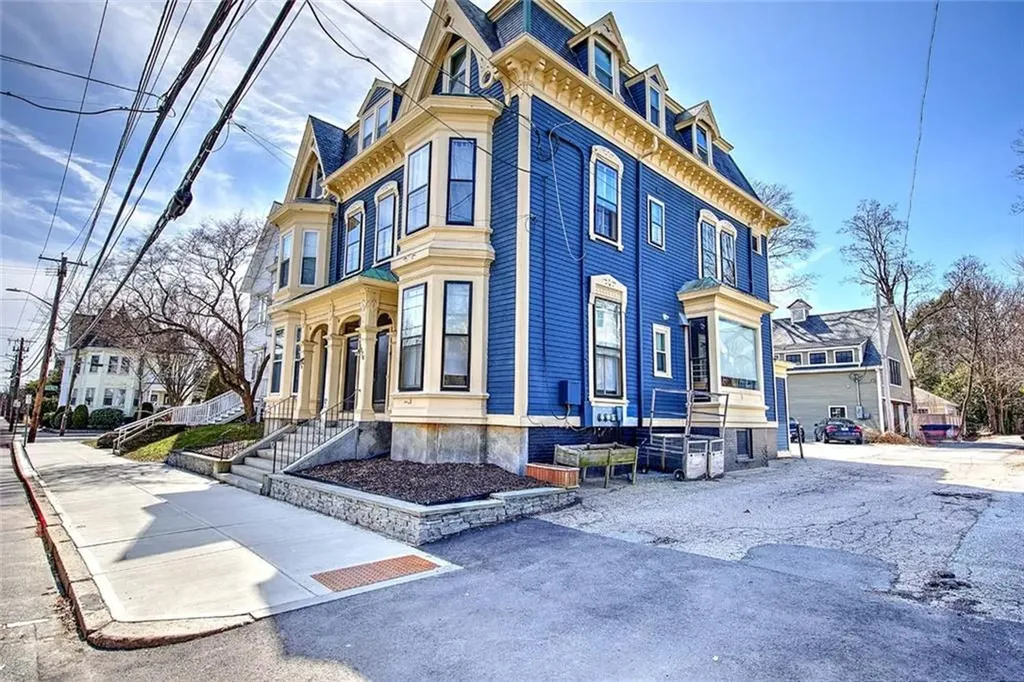 370 Thayer Street Providence RI 02906