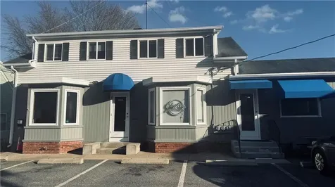 968 Plainfield Street Johnston RI 02919