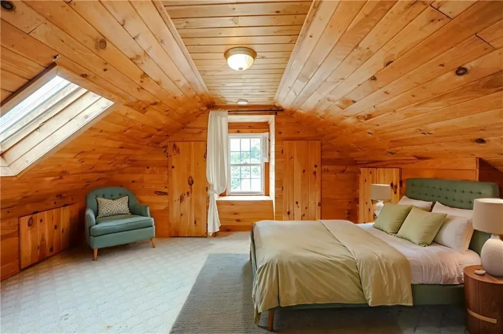 65 Milton Avenue North Smithfield RI 02896