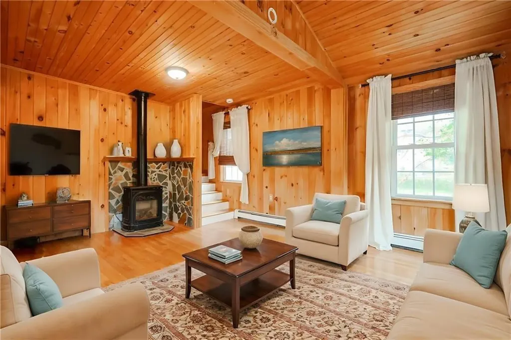 65 Milton Avenue North Smithfield RI 02896