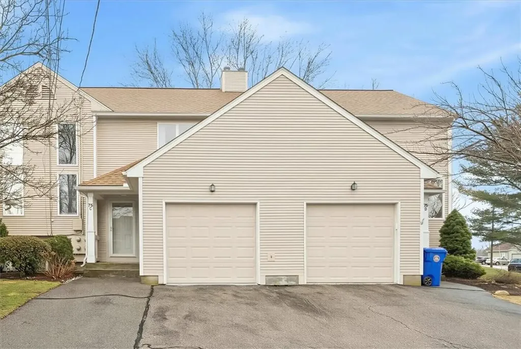 75 Valley Green Court North Providence RI 02904