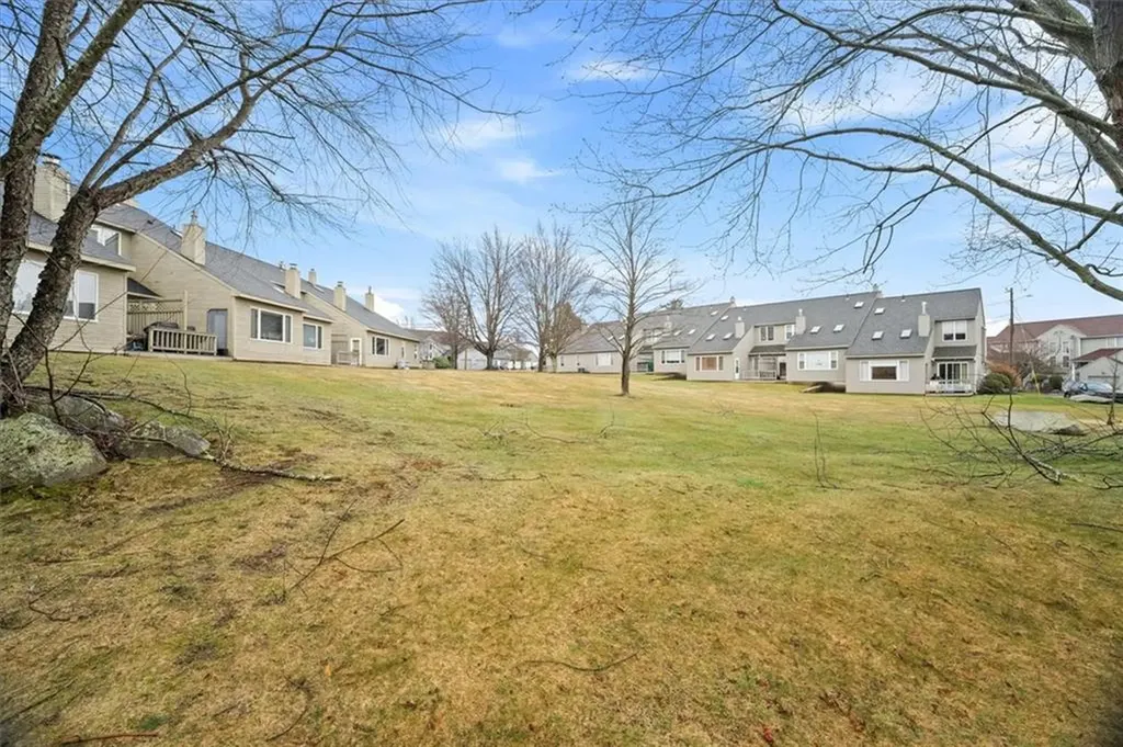 75 Valley Green Court North Providence RI 02904