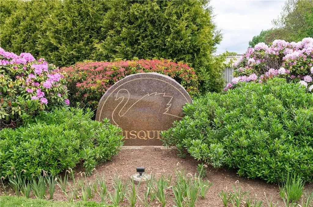 75 Valley Green Court North Providence RI 02904