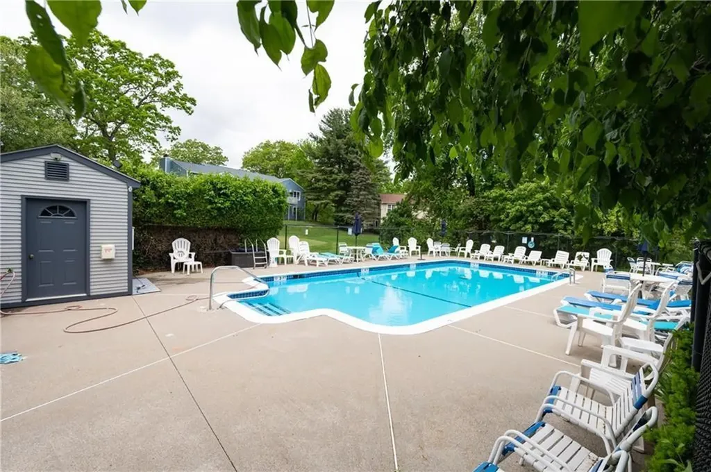 75 Valley Green Court North Providence RI 02904