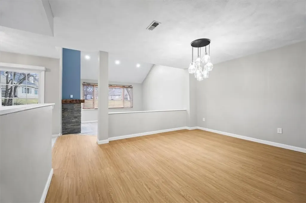 75 Valley Green Court North Providence RI 02904