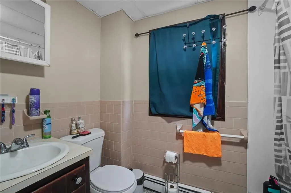 54 Jefferson Avenue Pawtucket RI 02860