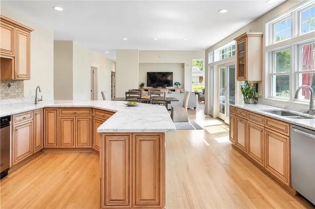 180 Cottontail Drive Portsmouth RI 02871
