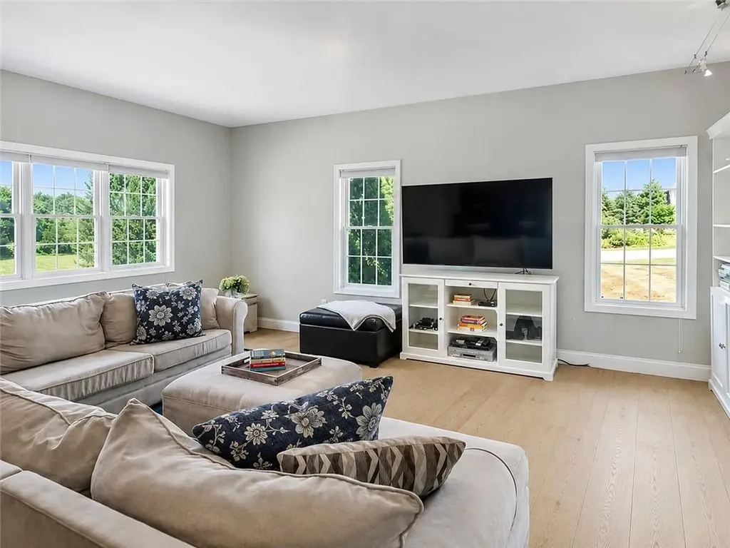 180 Cottontail Drive Portsmouth RI 02871