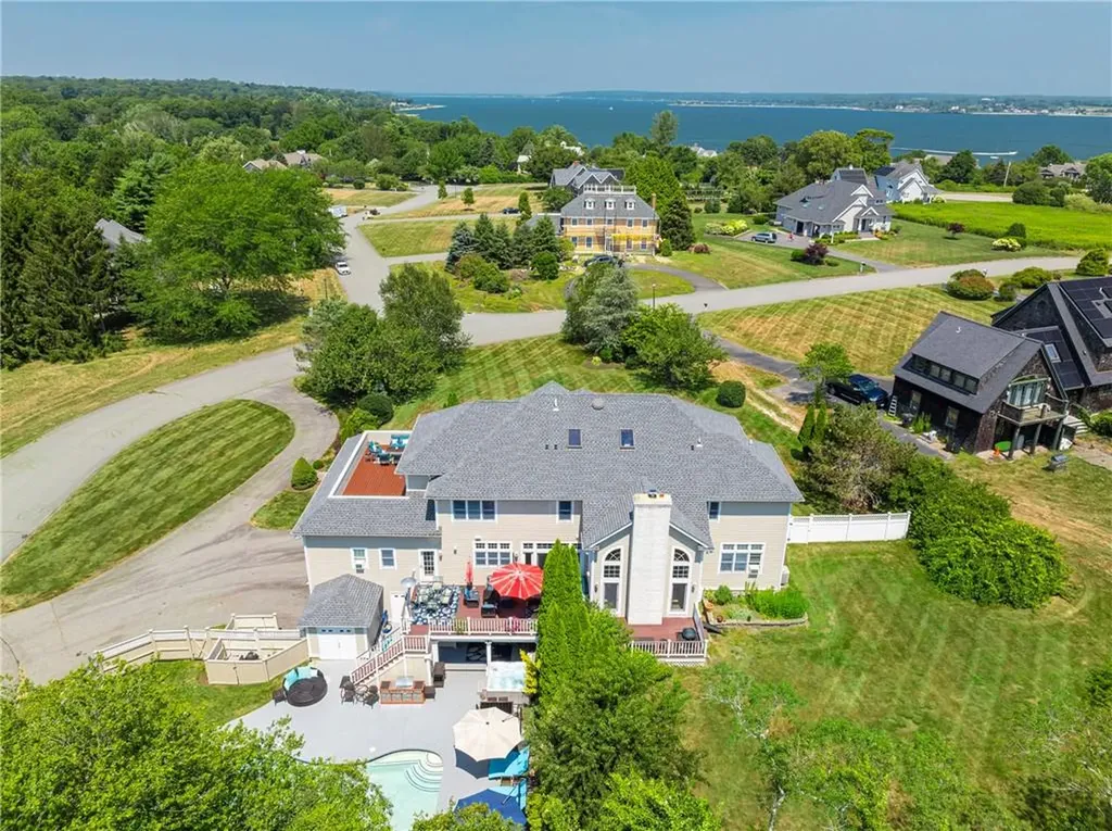 180 Cottontail Drive Portsmouth RI 02871