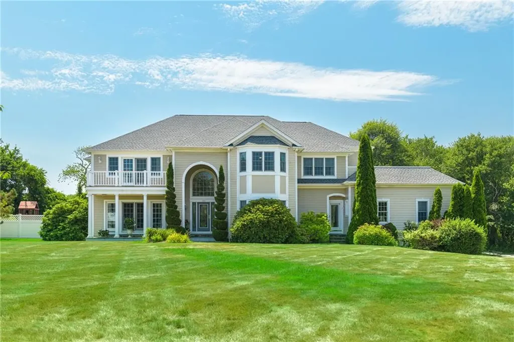 180 Cottontail Drive Portsmouth RI 02871