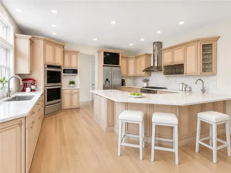 180 Cottontail Drive Portsmouth RI 02871