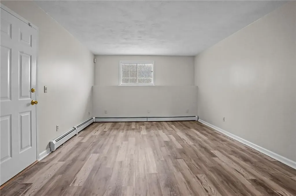 22 Oak Street North Providence RI 02911