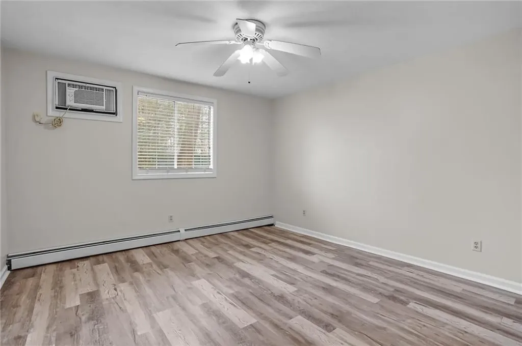 22 Oak Street North Providence RI 02911