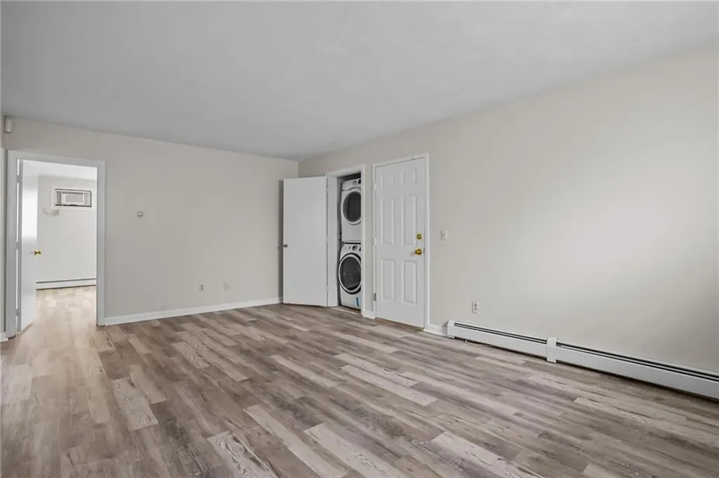 22 Oak Street North Providence RI 02911